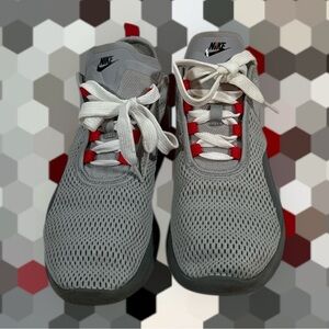 Nike Air Max Motion 2 Men’s Running Shoes C17589-001 Wolf Grey Red Size 8